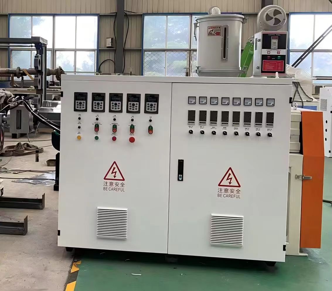 TPE/TPO வாட்டர்ஸ்டாப் உற்பத்தி வரி